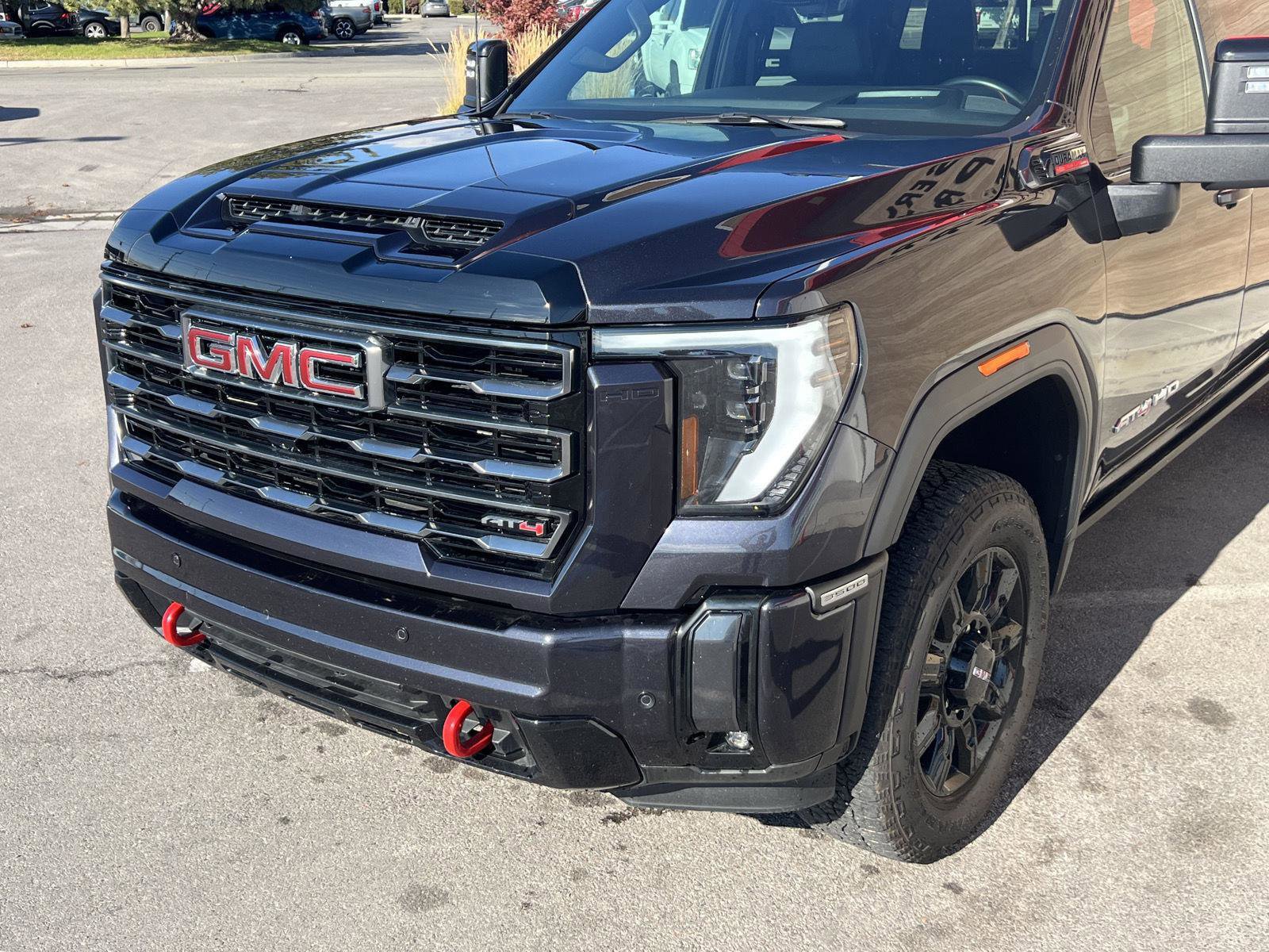 Used 2024 GMC Sierra 3500 AT4 w/ AT4 Premium Plus Package image 8