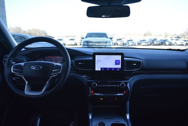 Used 2024 Ford Explorer Limited image 39