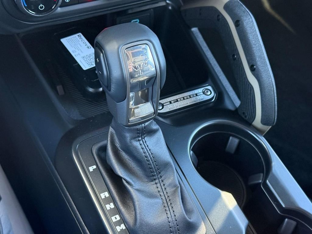 New 2025 Ford Bronco Badlands image 11