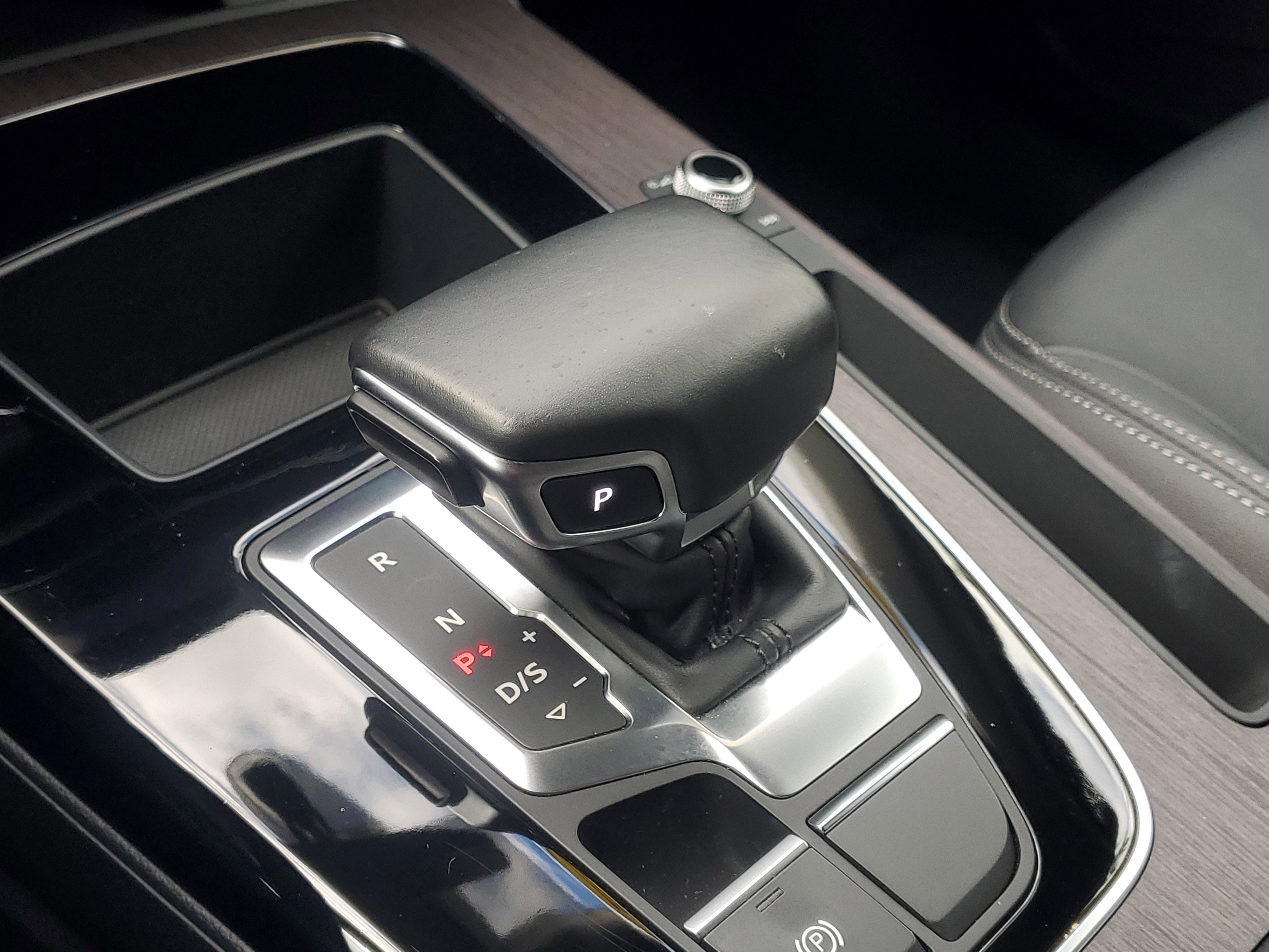 Used 2021 Audi Q5 Premium image 28