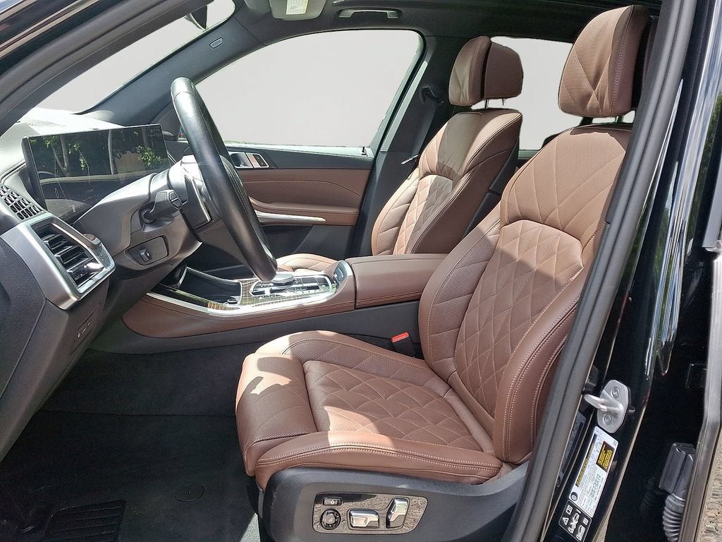 Certified 2025 BMW X5 xDrive40i w/ Climate Comfort Package AWD/4WD image 14