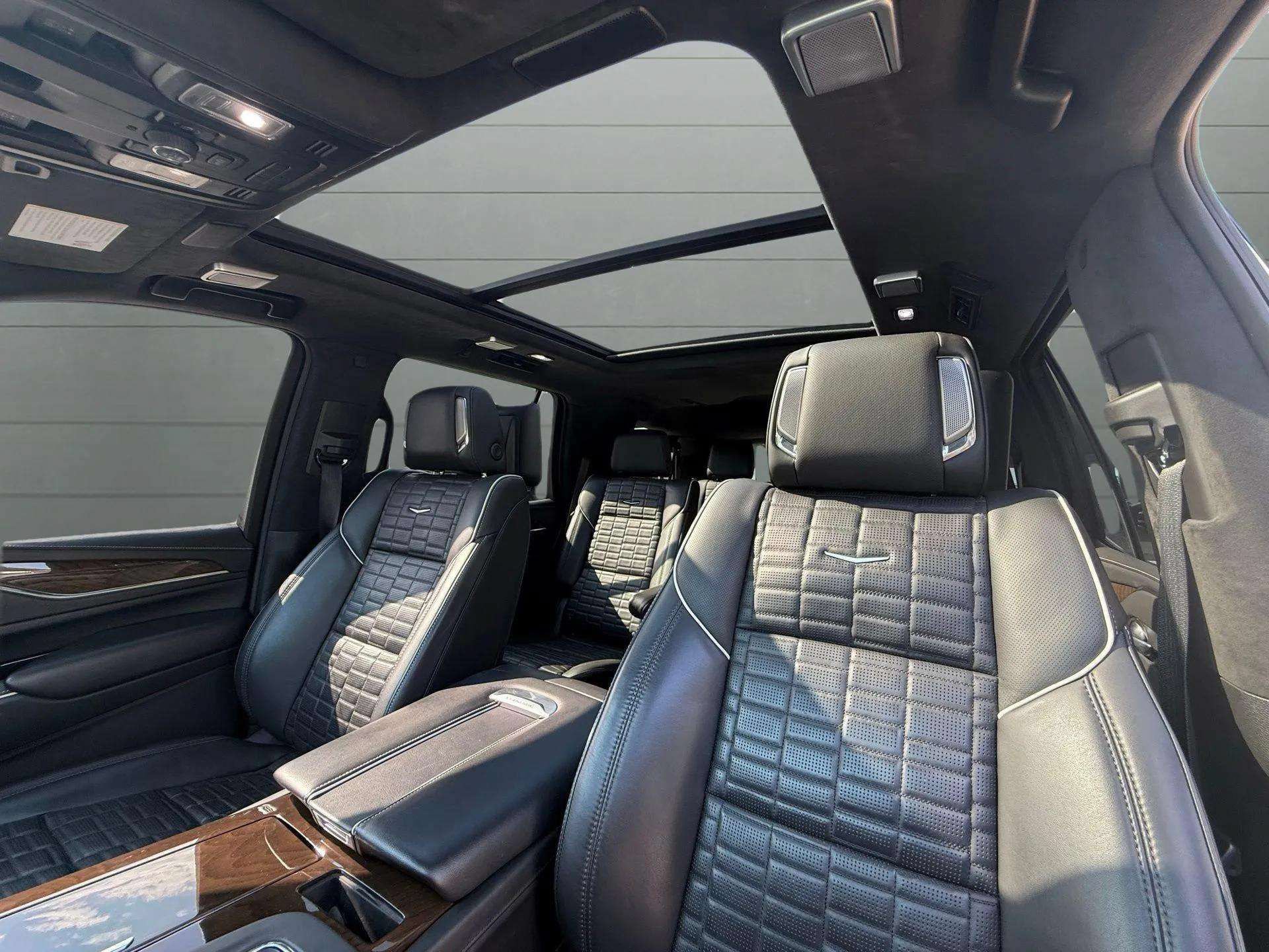 Used 2023 Cadillac Escalade Sport Platinum RWD image 56