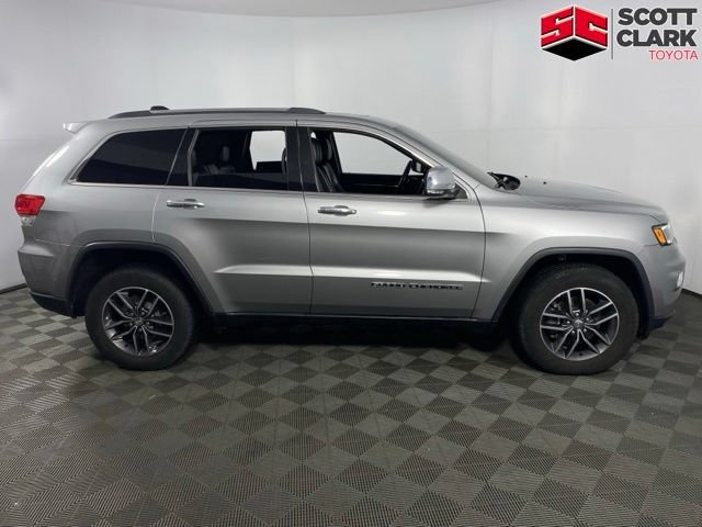 Used 2017 Jeep Grand Cherokee Limited w/ Luxury Group II AWD/4WD image 11