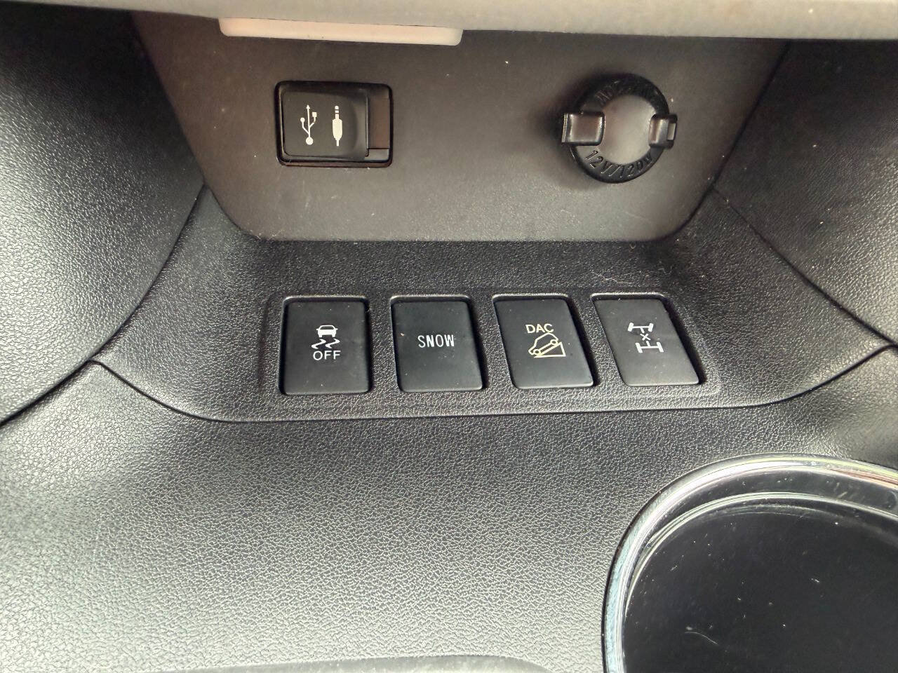Used 2015 Toyota Highlander XLE AWD/4WD image 26