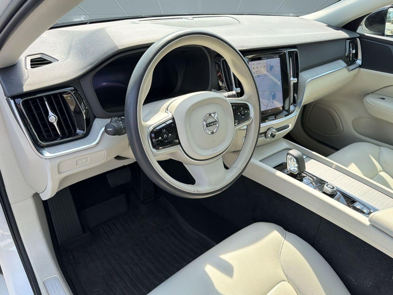 Certified 2024 Volvo S60 B5 Plus w/ Climate Package image 4