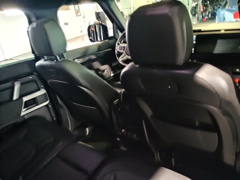 Used 2022 Land Rover Defender 110 X-Dynamic SE AWD/4WD image 33
