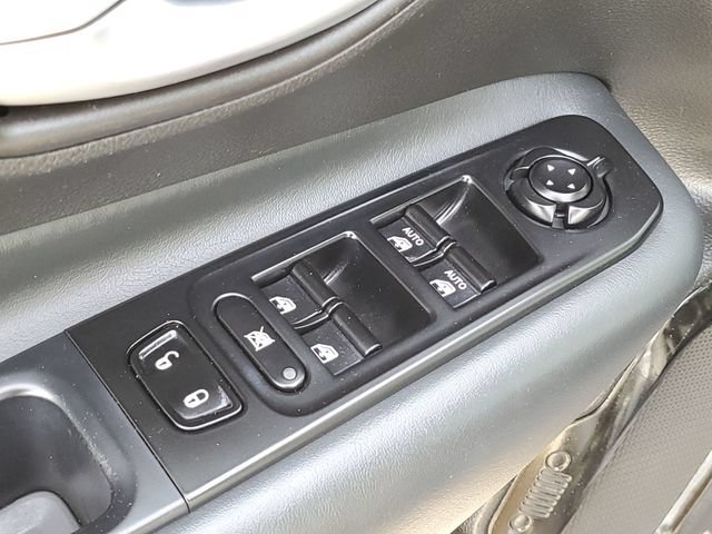 Used 2022 Jeep Renegade Altitude w/ Sun/Sound Group AWD/4WD image 27