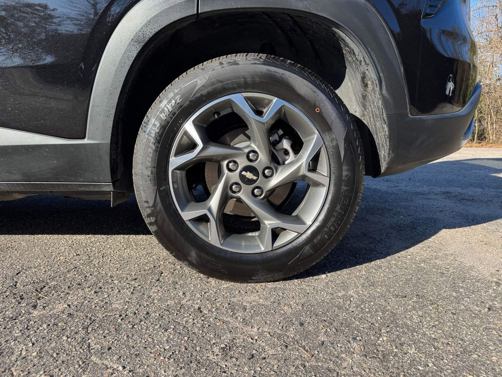 Used 2025 Chevrolet Trax LT w/ LT Convenience Package image 24