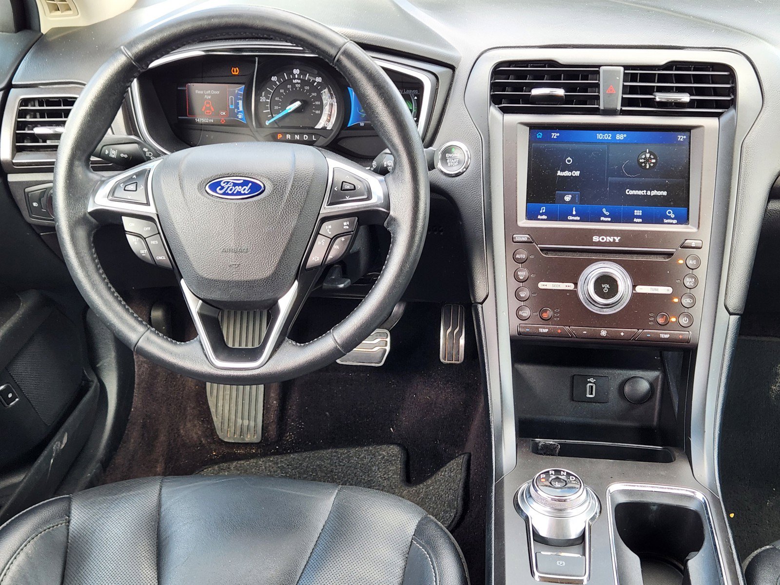 Used 2017 Ford Fusion Energi Titanium FWD image 9