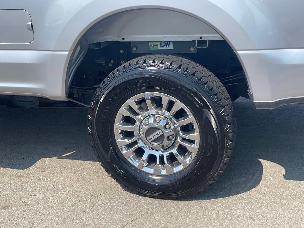 Used 2020 Ford F250 XLT w/ XLT Premium Package AWD/4WD image 11