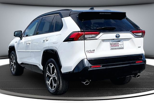 Used 2022 Toyota RAV4 XSE w/ Weather Package AWD/4WD image 4