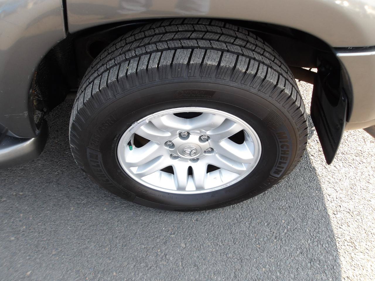 Used 2006 Toyota Sequoia Limited AWD/4WD image 28