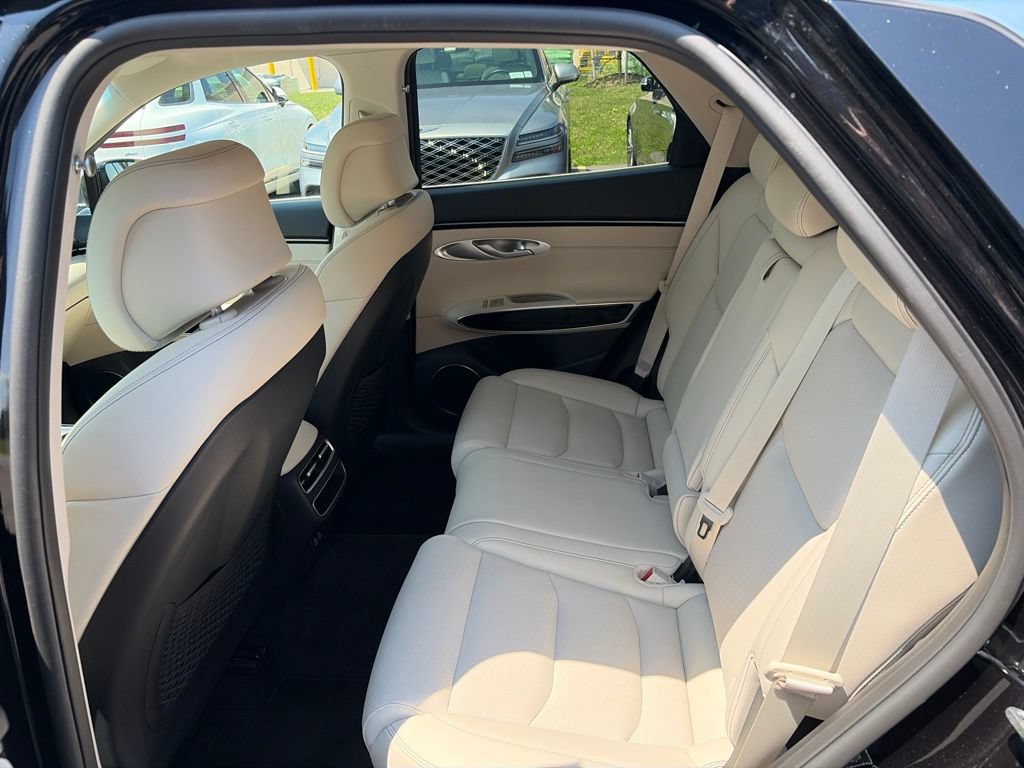 Used 2026 Genesis GV70 2.5T AWD/4WD image 18