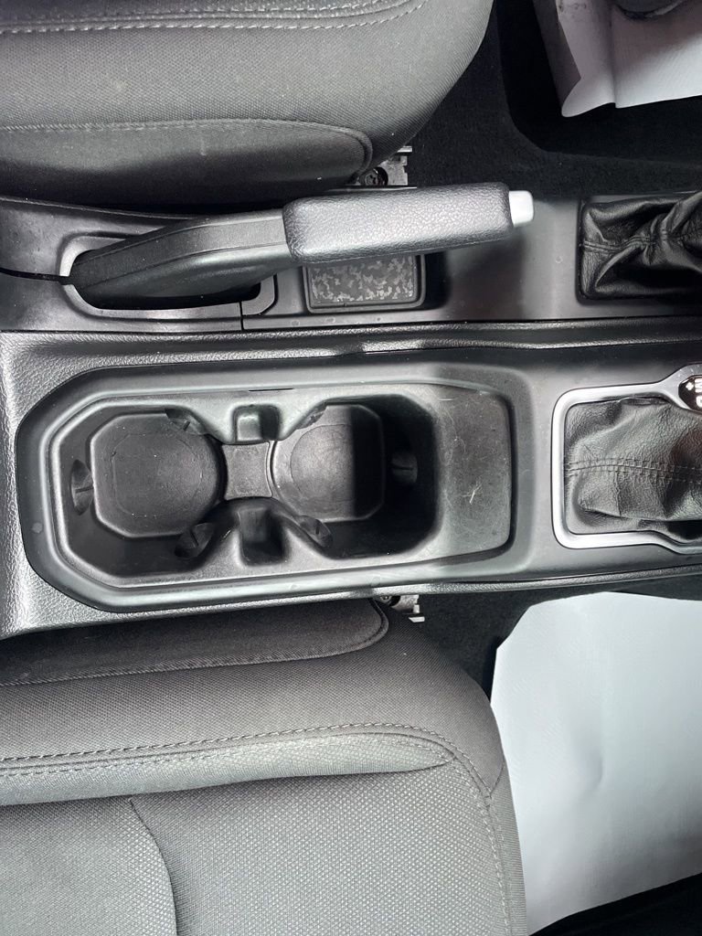 Used 2021 Jeep Wrangler Unlimited Sport image 26