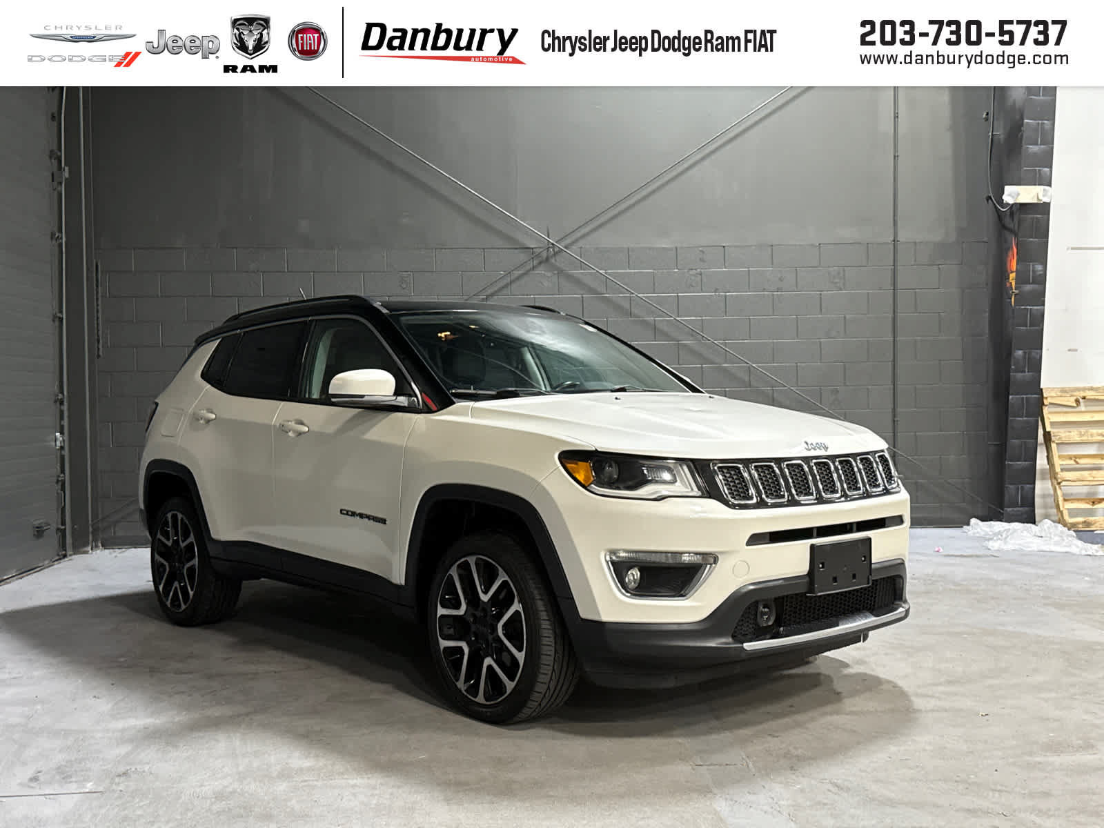 Used 2018 Jeep Compass Limited w/ Navigation Group