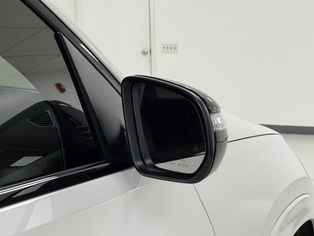 Used 2022 Mercedes-Benz GLS 450 4MATIC image 39