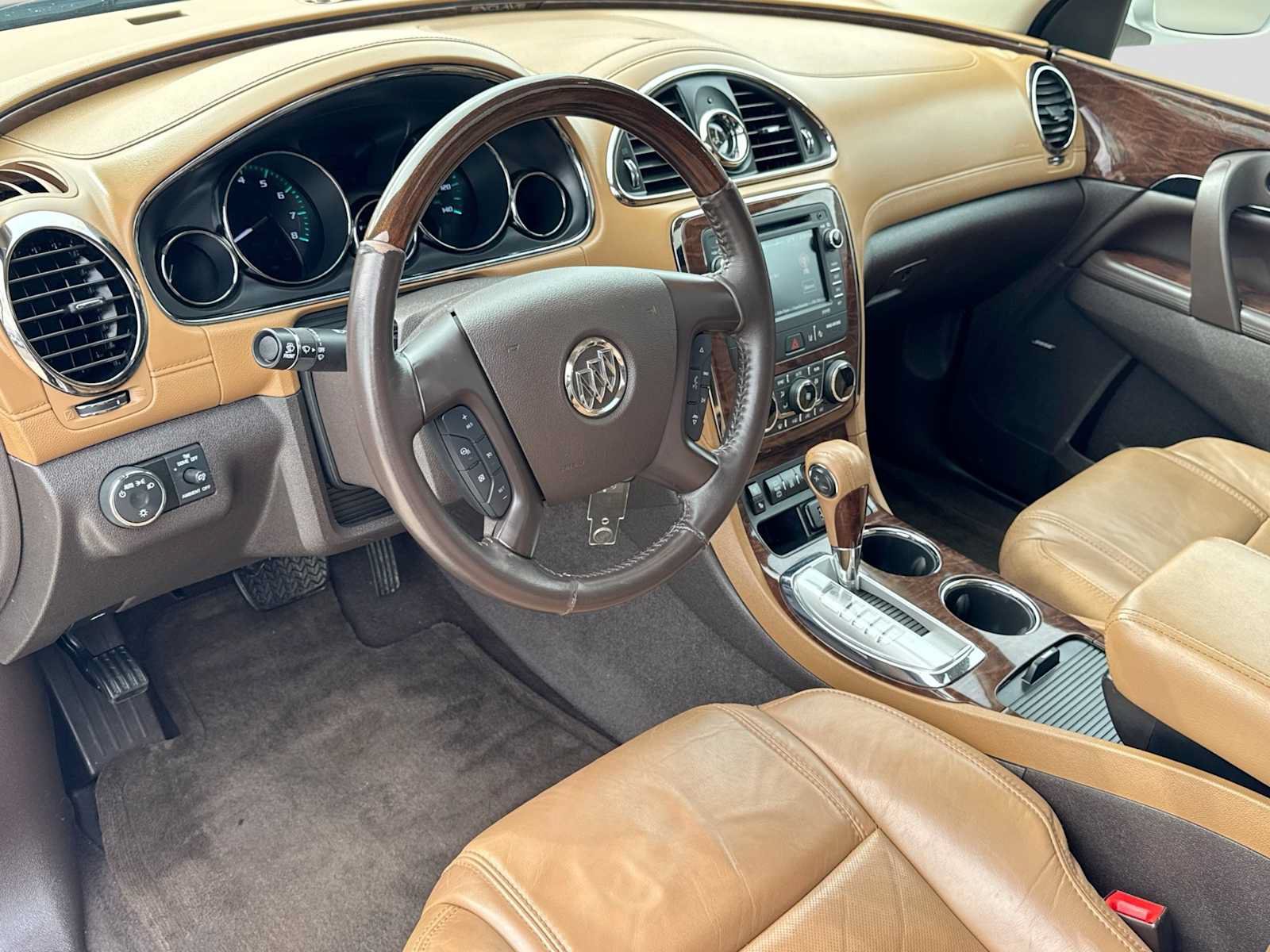 Used 2016 Buick Enclave Premium w/ Experience Buick Package AWD/4WD image 2