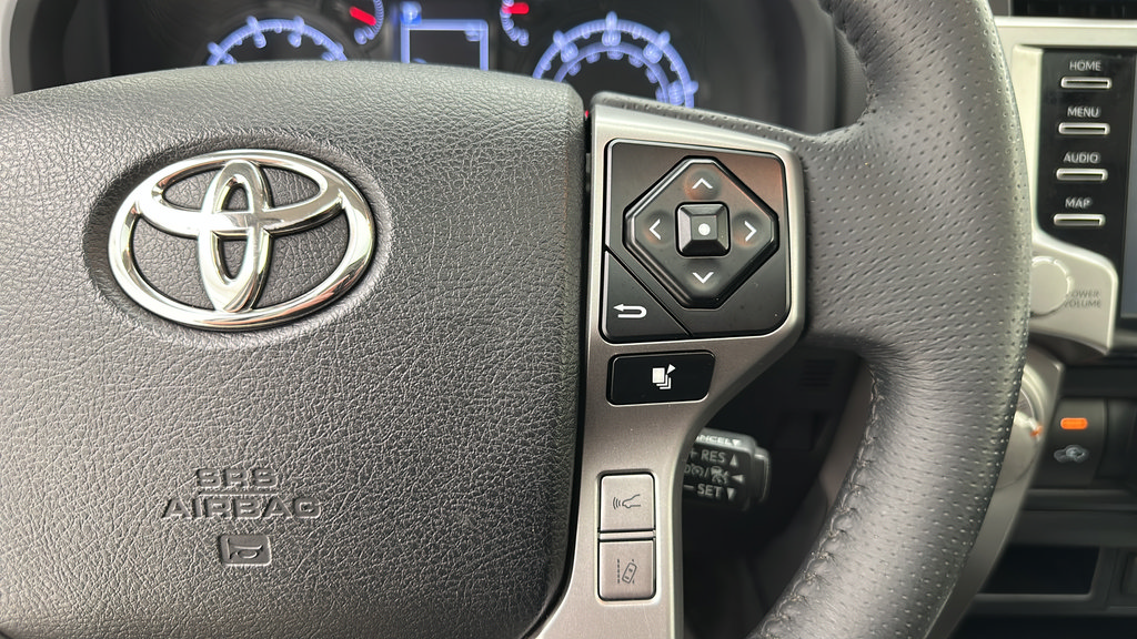 Used 2021 Toyota 4Runner SR5 Premium w/ Moonroof Package AWD/4WD image 21