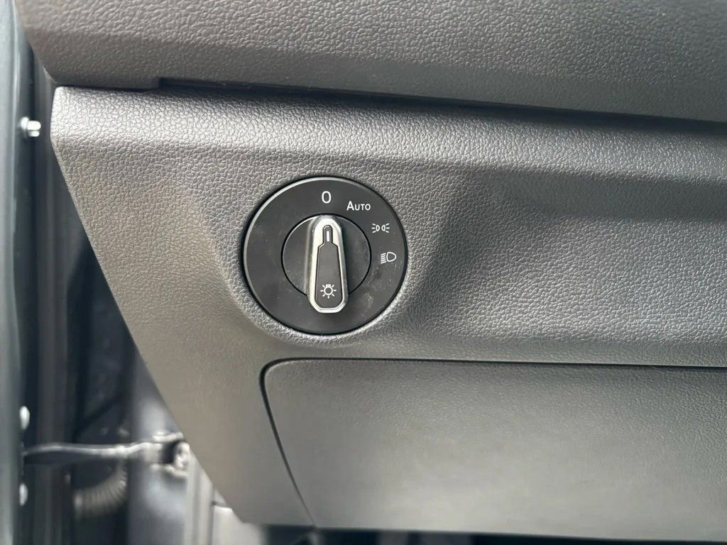 Used 2022 Volkswagen Jetta S image 11