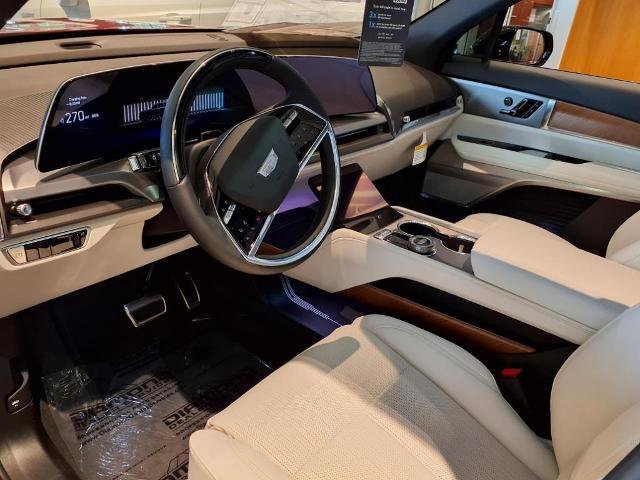 New 2026 Cadillac Vistiq Luxury AWD/4WD image 12