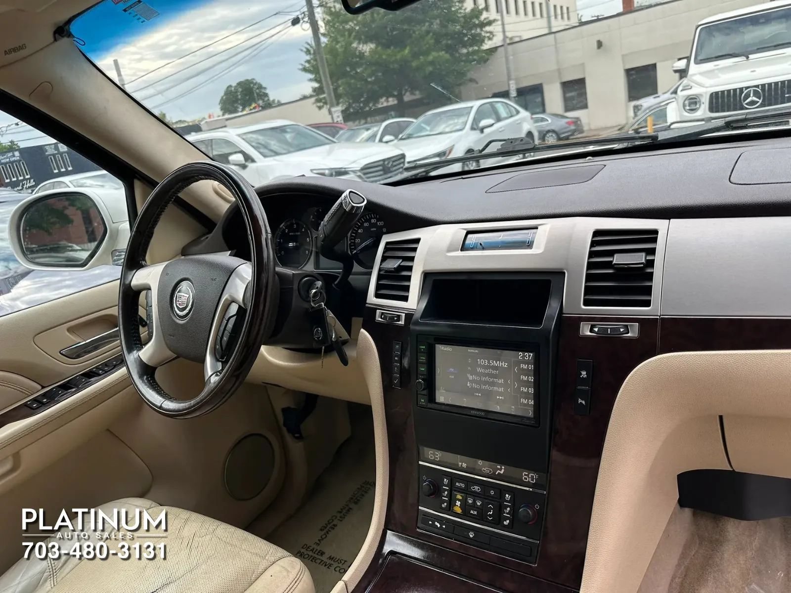 Used 2008 Cadillac Escalade AWD image 13