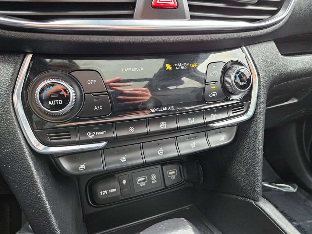 Used 2019 Hyundai Santa Fe AWD image 29