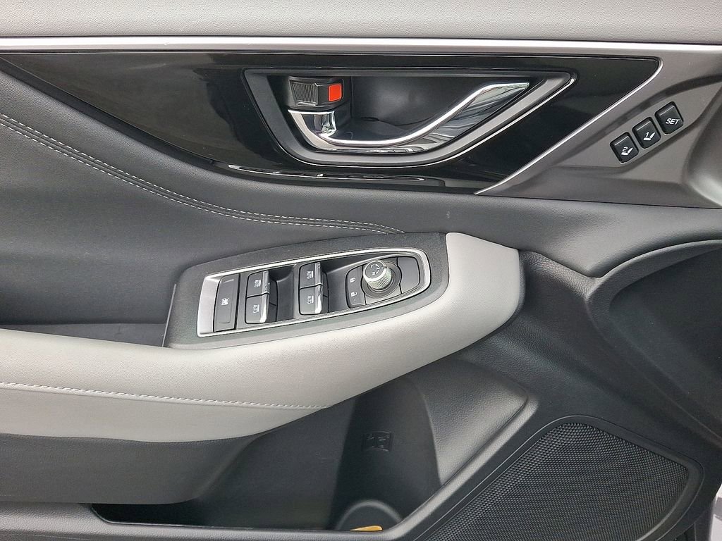 Used 2025 Subaru Outback Limited w/ Popular Package #2 image 12