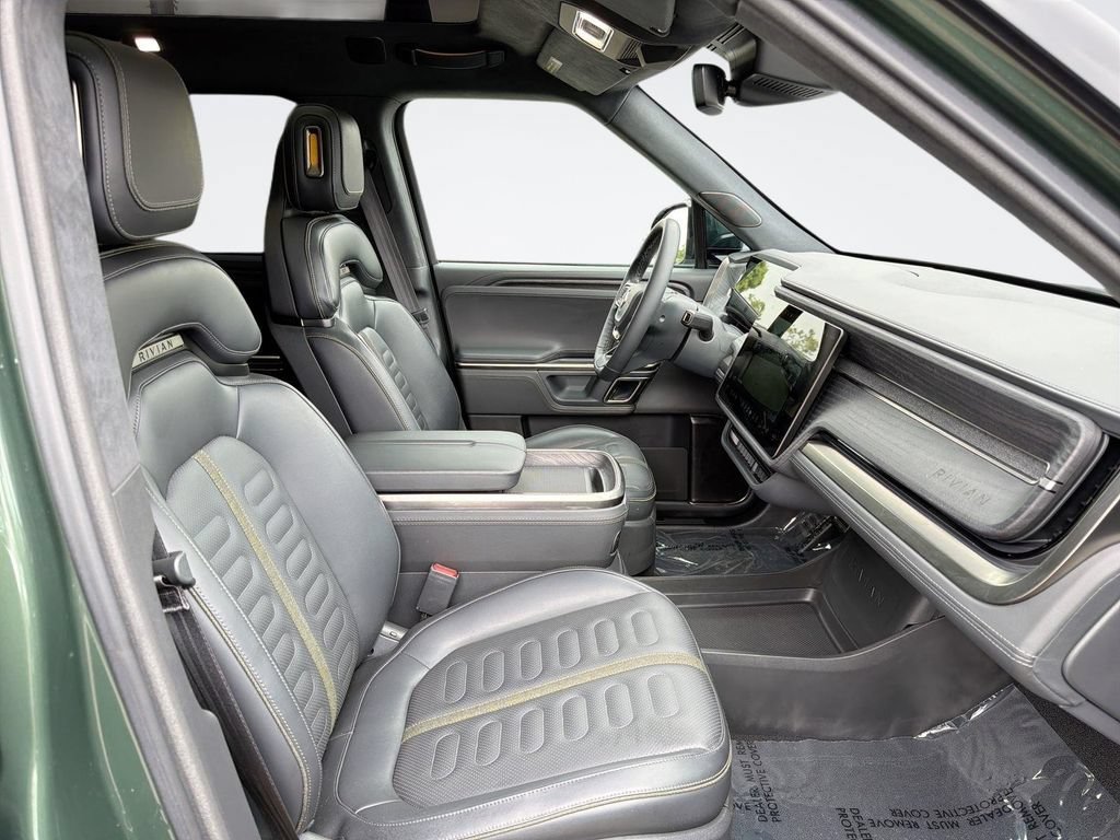 Used 2024 Rivian R1S Adventure AWD/4WD image 35