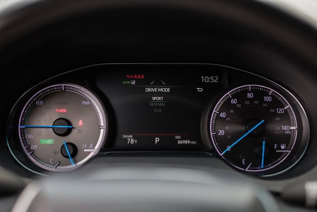 Used 2023 Toyota Venza LE AWD/4WD image 48