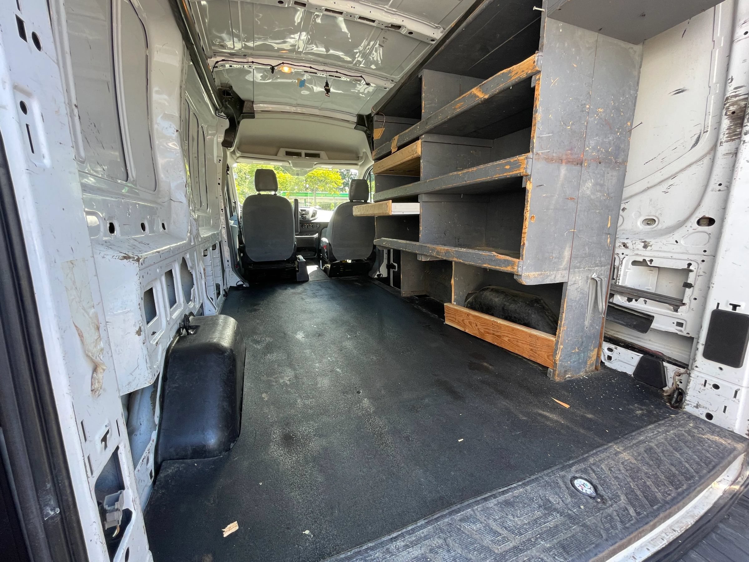 Used 2015 Ford Transit 250 130 Medium Roof RWD image 21