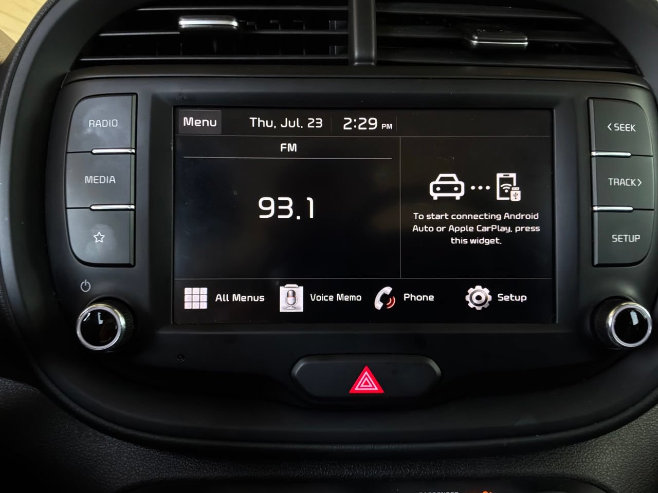 Used 2025 Kia Soul LX w/ LX Technology Package FWD image 26
