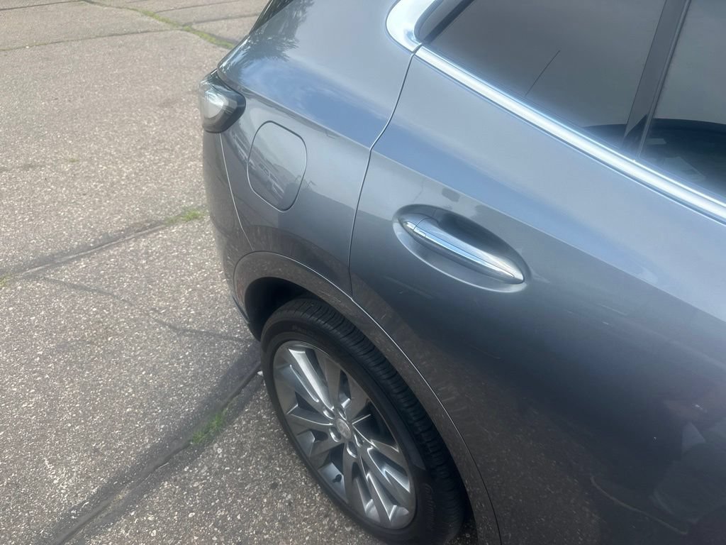 Used 2021 Buick Envision Avenir AWD/4WD image 12