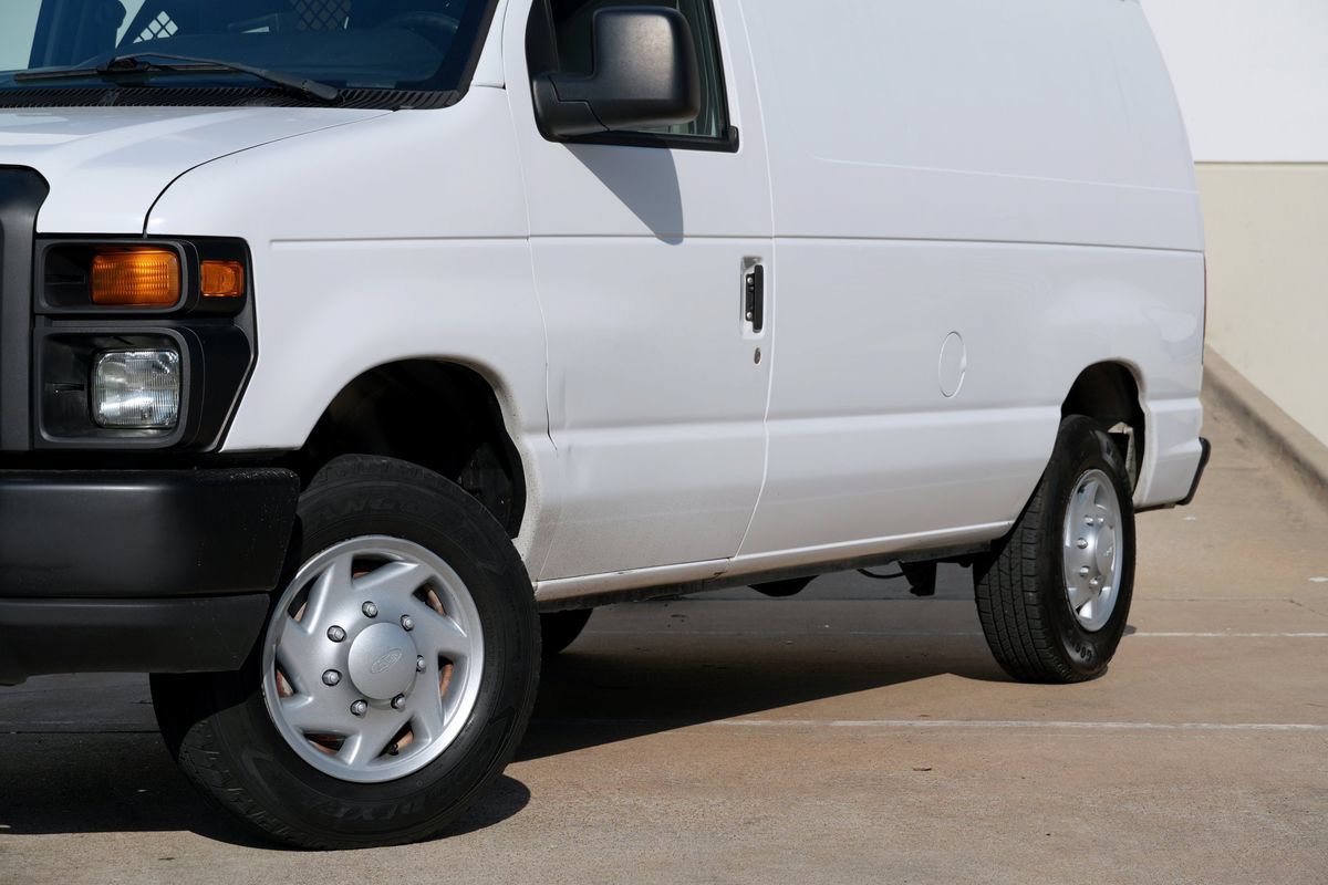Used 2014 Ford E-150 and Econoline 150 w/ Power Group RWD image 21