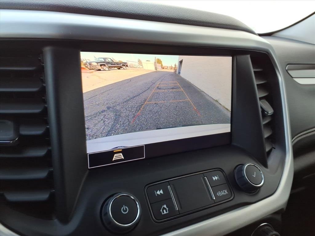 Certified 2023 GMC Acadia SLT w/ Preferred Package image 20