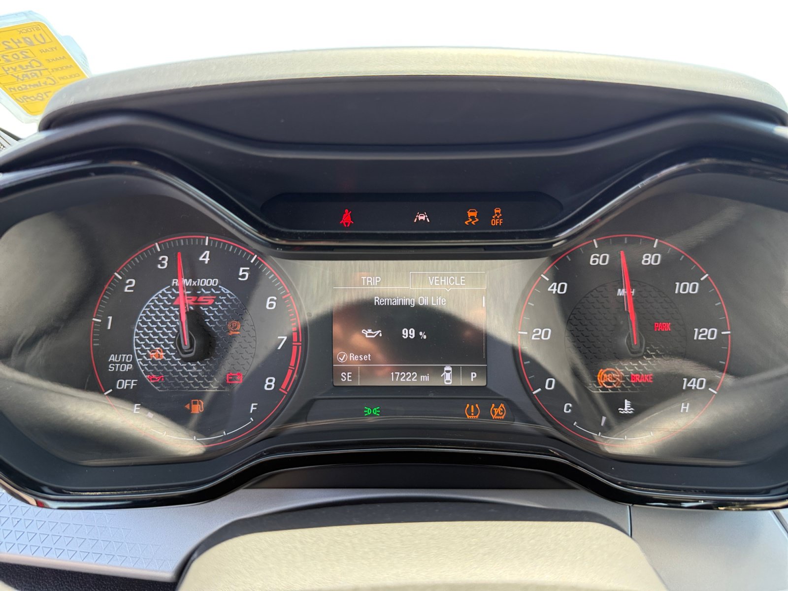 Used 2024 Chevrolet Trax RS w/ Sunroof Package FWD image 11