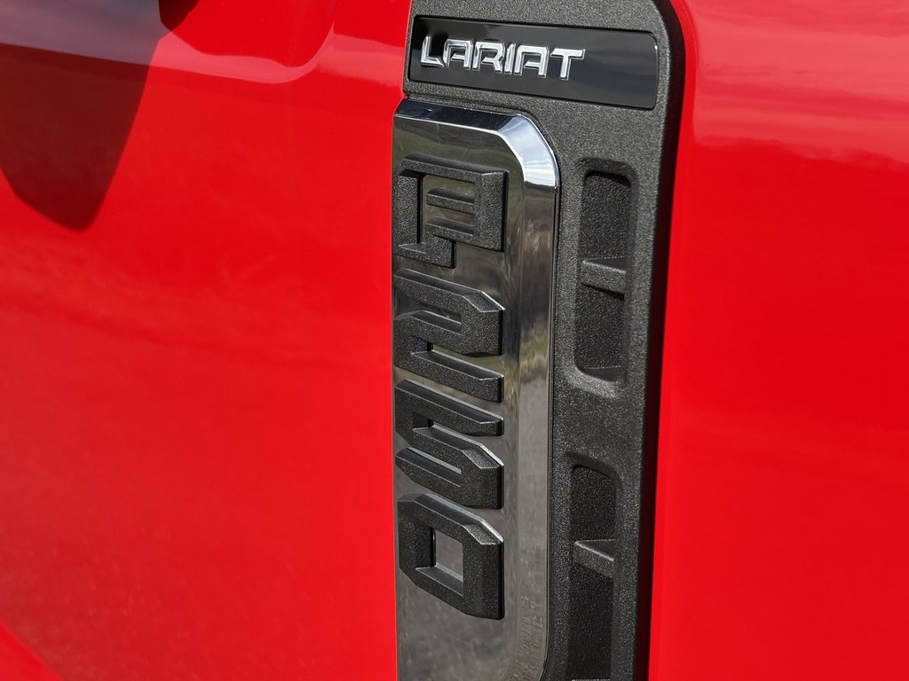 New 2026 Ford F250 Lariat w/ Lariat Premium Package image 10