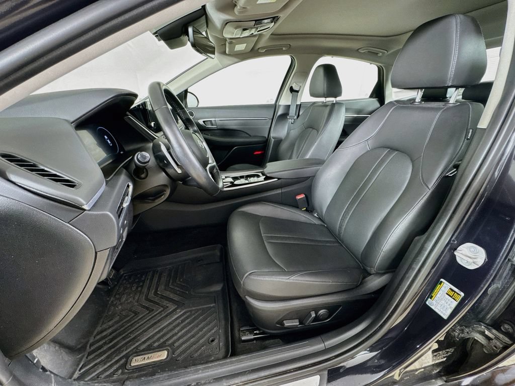 Used 2023 Hyundai Sonata Limited w/ Cargo Package FWD image 12