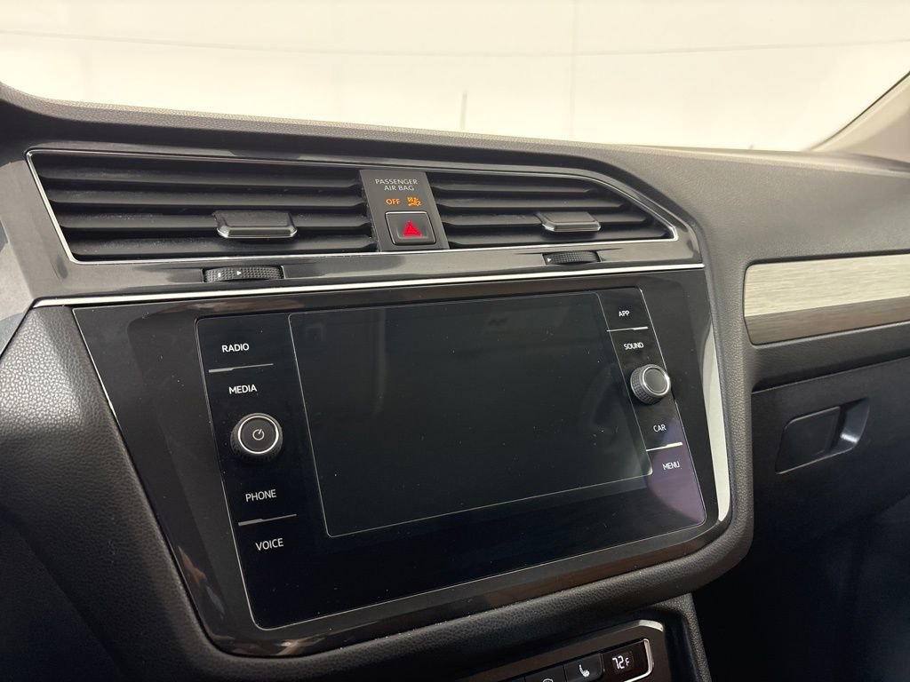 Used 2018 Volkswagen Tiguan SE image 26