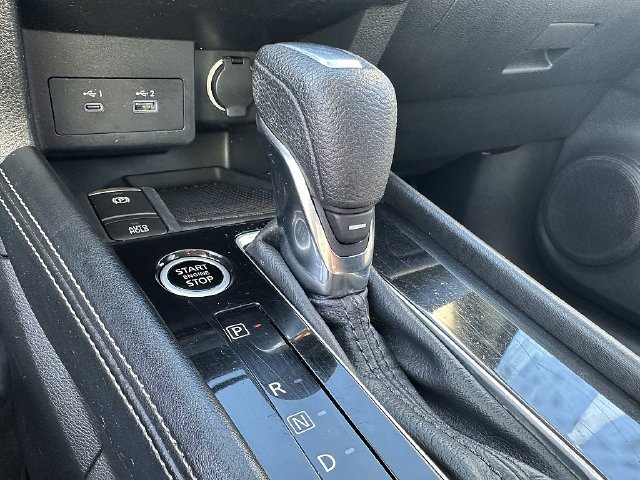 Used 2022 Nissan Kicks SV FWD image 33