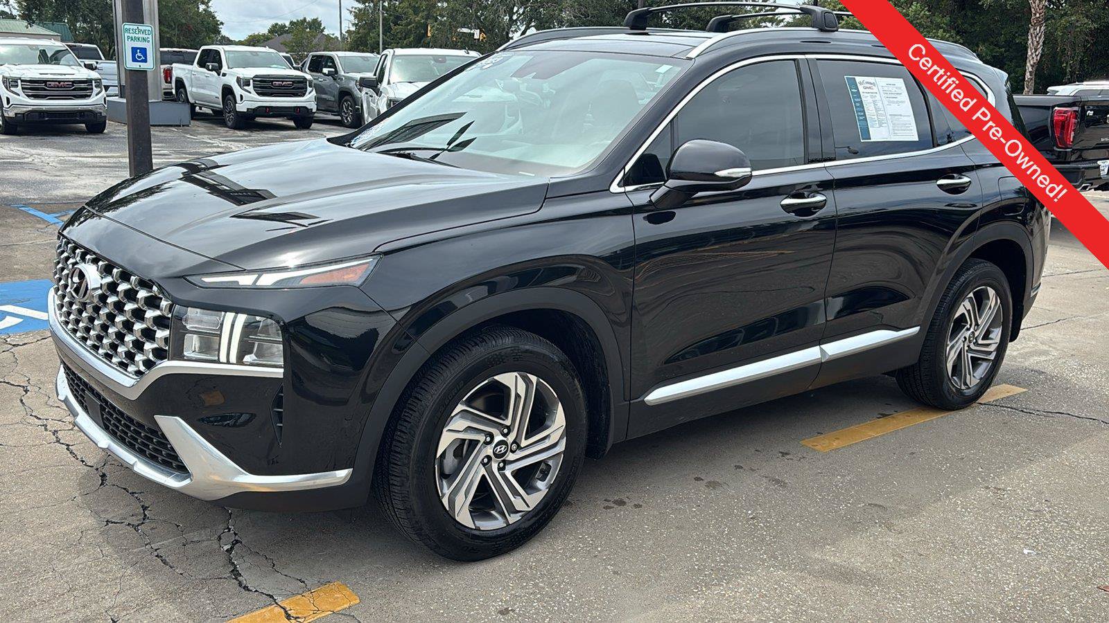Used 2023 Hyundai Santa Fe SEL w/ Premium Package FWD image 3