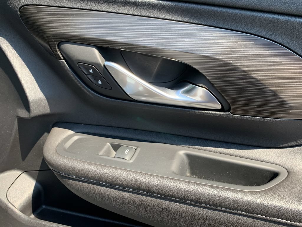 Used 2022 GMC Terrain SLT FWD image 34