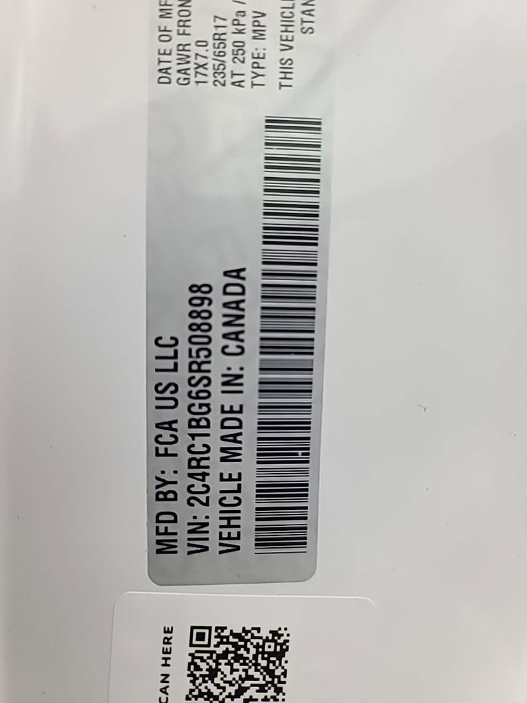 Used 2025 Chrysler Pacifica Select image 42