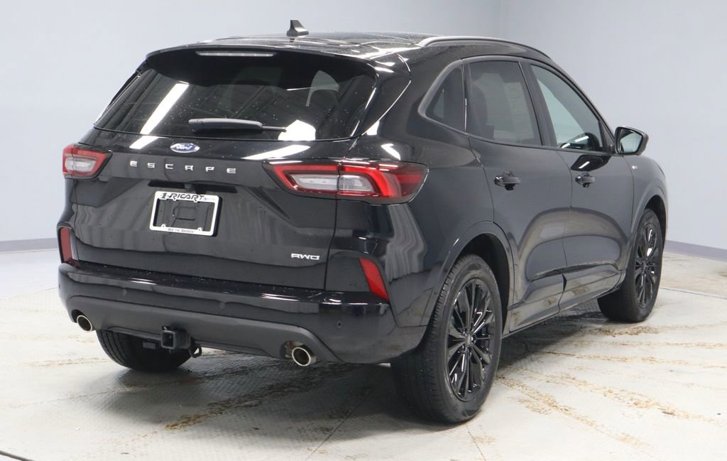 Used 2023 Ford Escape ST-Line Elite w/ Premium Technology Package AWD/4WD image 11