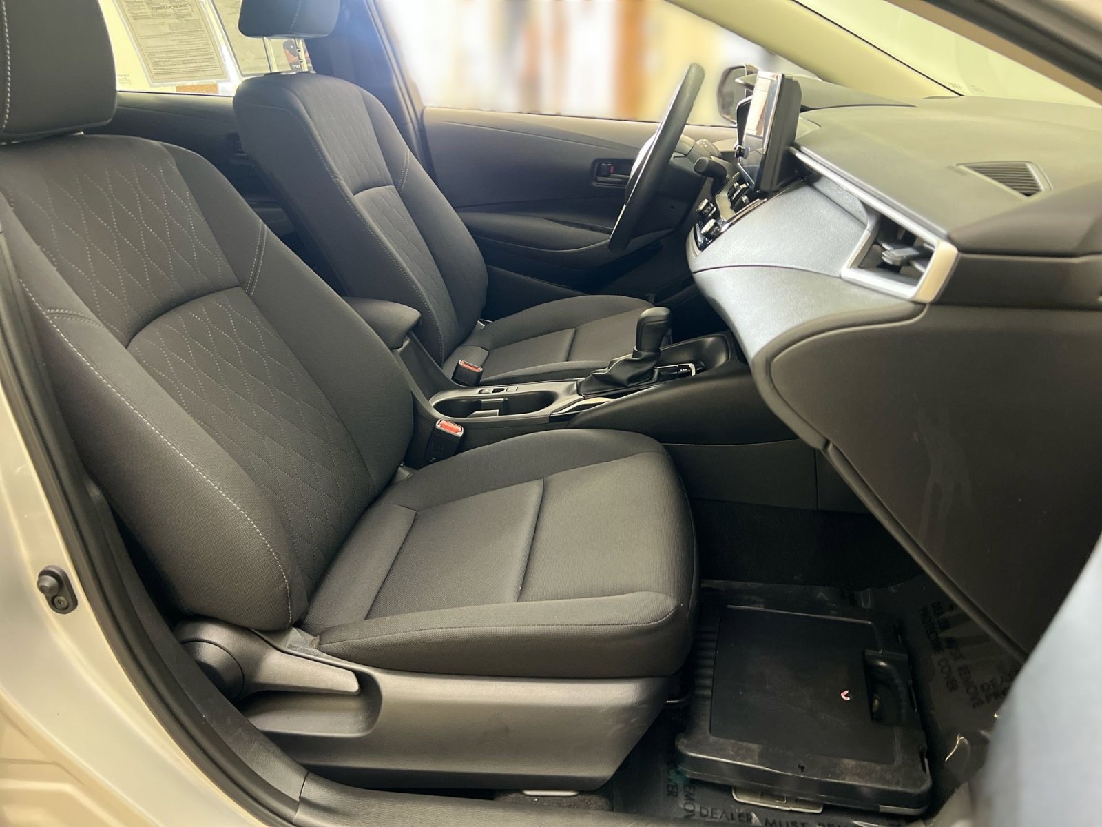 Used 2024 Toyota Corolla LE image 25