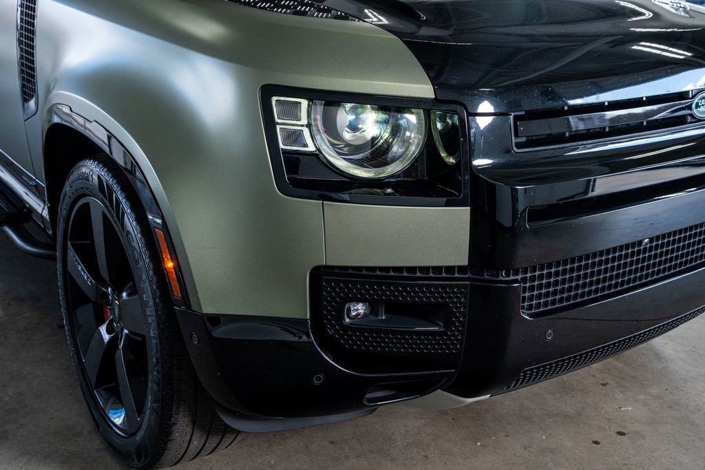 Used 2022 Land Rover Defender 90 X image 17