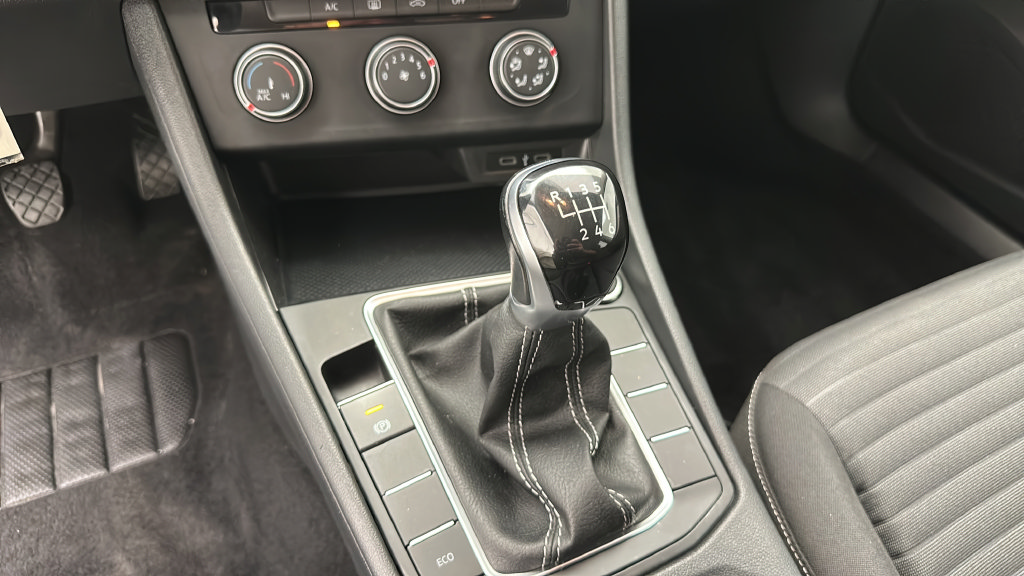 Used 2023 Volkswagen Jetta S FWD image 12
