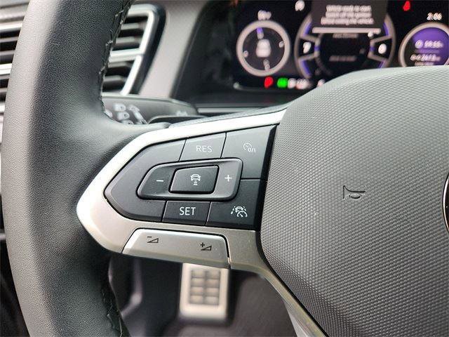 Certified 2025 Volkswagen Atlas Peak Edition SE image 20