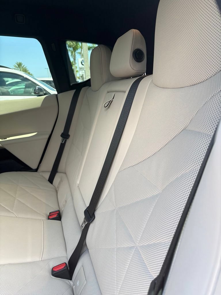 Certified 2024 BMW iX xDrive50 w/ Sport Package AWD/4WD image 6