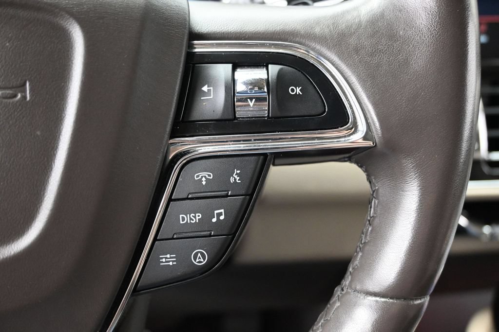 Used 2024 Lincoln Navigator Premiere AWD/4WD image 31