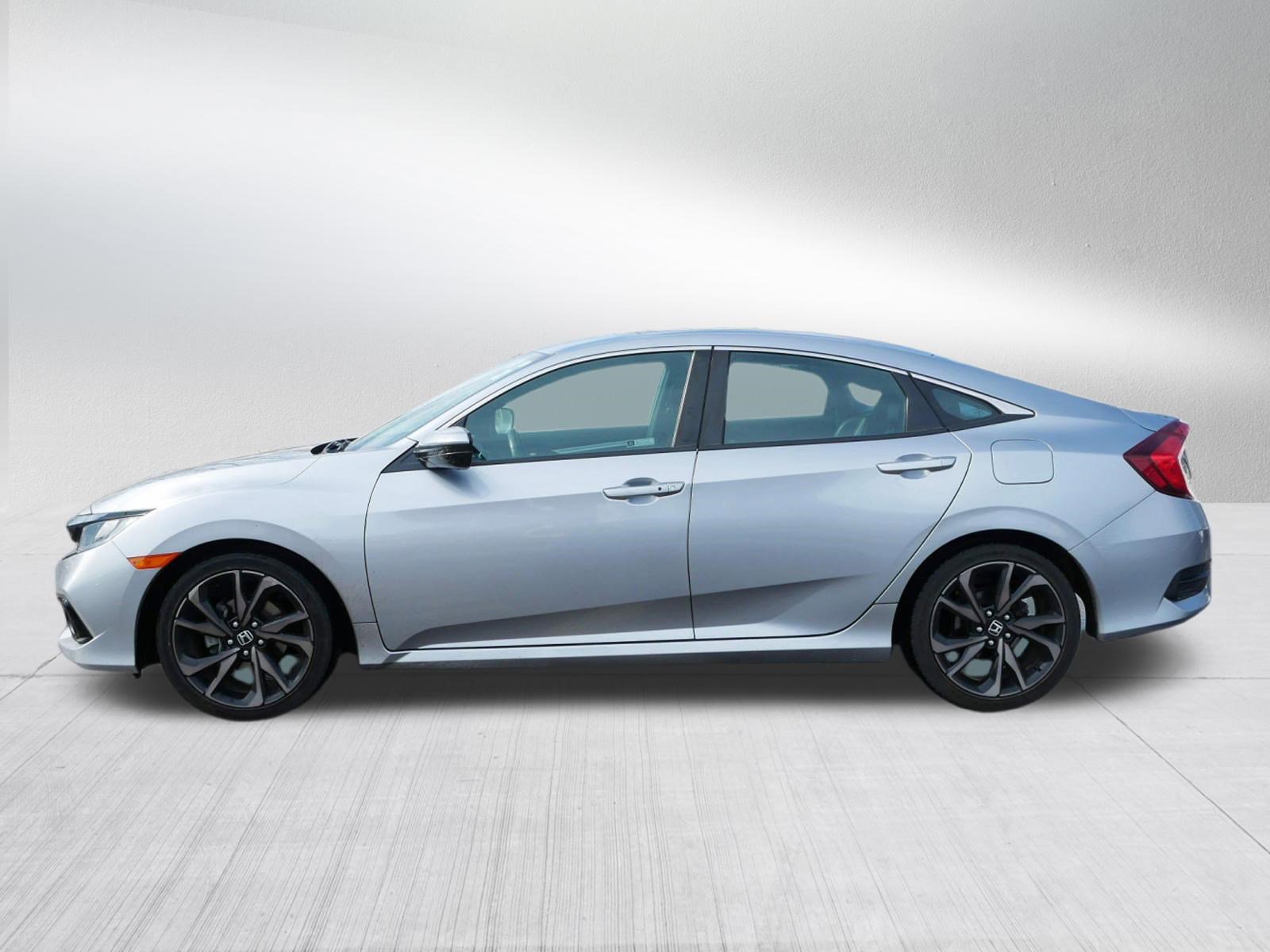 Used 2020 Honda Civic Sport image 4
